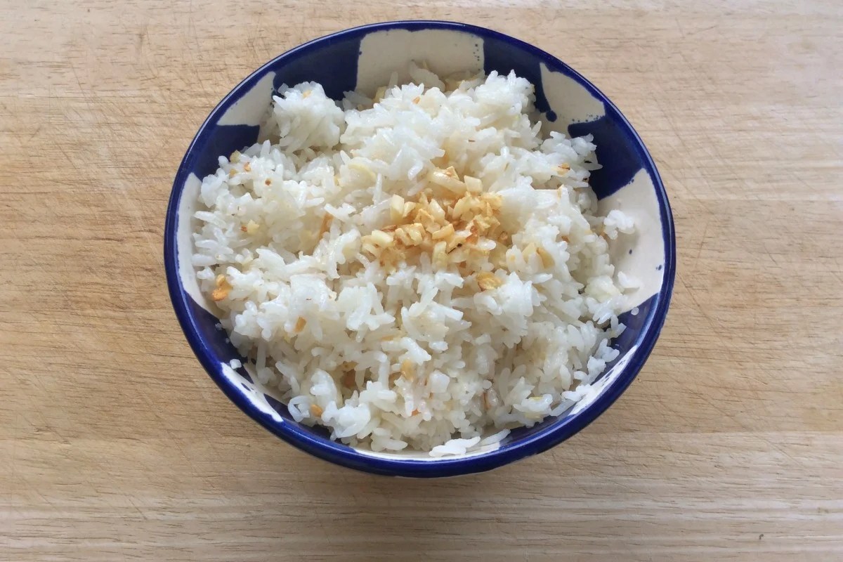 How to cook garlic rice filipino style